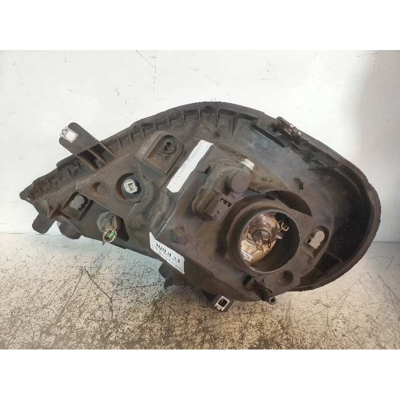 Recambio de faro derecho para renault trafic caja cerrada (ab 4.01) 2.0 dci diesel fap cat referencia OEM IAM 93859830 820070135