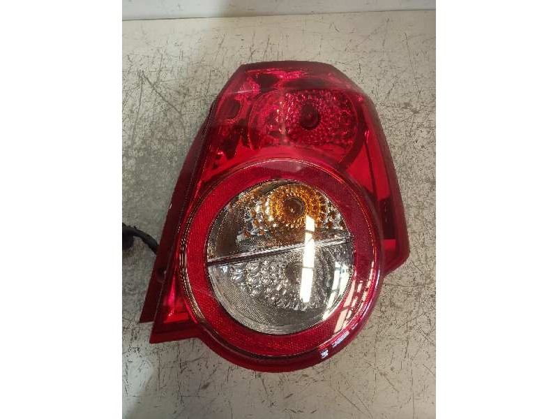 Recambio de piloto trasero derecho para chevrolet aveo ls referencia OEM IAM   