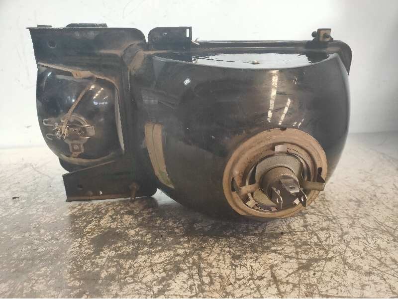Recambio de faro derecho para renault 12 referencia OEM IAM 67614529  