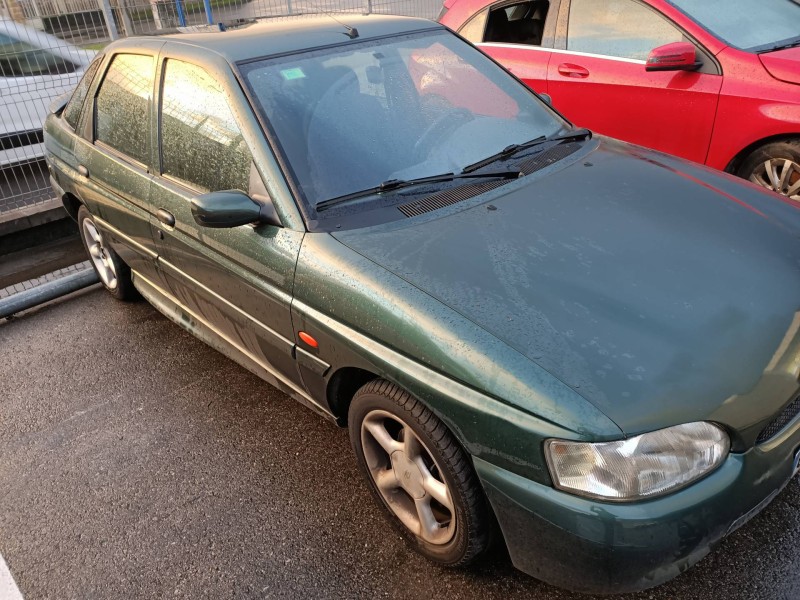 ford escort berl./turnier del año 1998 ford escort berl./turnier del año 1998