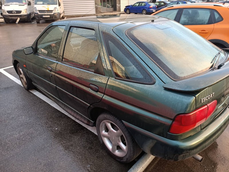 ford escort berl./turnier del año 1998 ford escort berl./turnier del año 1998