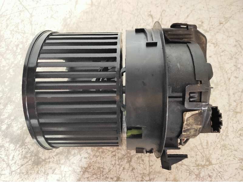 Recambio de motor calefaccion para citroen c3 elle referencia OEM IAM T01314CA  