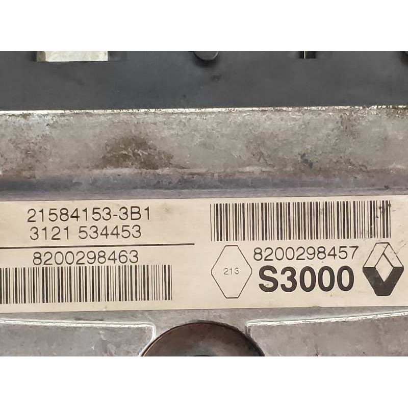 Recambio de centralita motor uce para renault megane ii berlina 3p confort authentique referencia OEM IAM 215841533B1 8200298463 Recambio de centralita motor uce para renault megane ii berlina 3p confort authentique referencia OEM IAM 215841533B1 8200298463