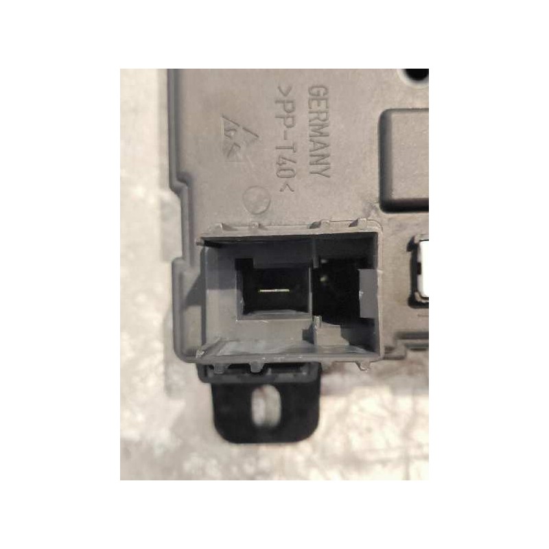 Recambio de caja reles / fusibles para bmw serie 4 gran coupe (f36) 2.0 16v turbodiesel referencia OEM IAM A2C3045012300 6135681