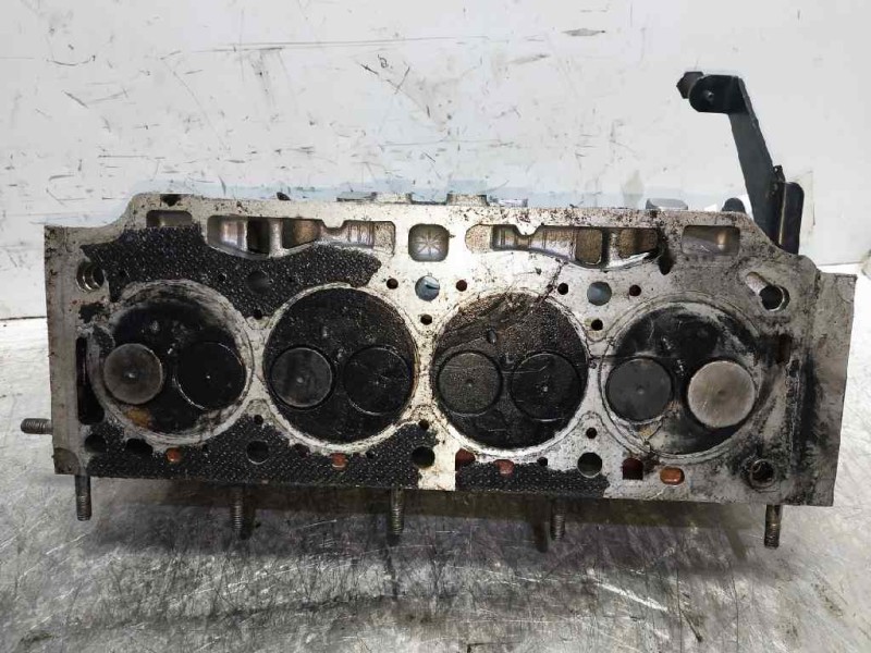 Recambio de culata para volvo s40 berlina 1.9 turbodiesel referencia OEM IAM D4192T  