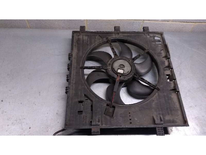 Recambio de electroventilador para mercedes vito (w638) caja cerrada referencia OEM IAM 2259411060 6385000693 