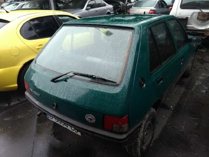 peugeot 205 berlina del año 1997