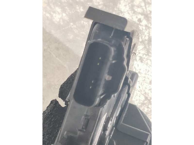 Recambio de motor cierre centralizado trasero izquierdo para kia stonic (ybcuv) concept referencia OEM IAM 81410H8010IF0  