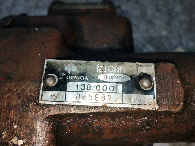 Recambio de caja direccion para jeep comando diesel referencia OEM IAM 138000  