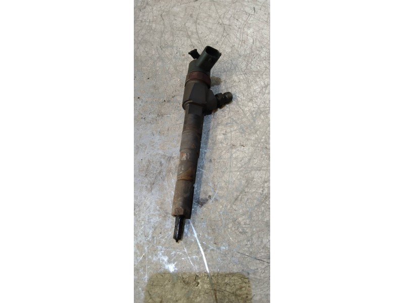 Recambio de inyector para opel insignia berlina cosmo referencia OEM IAM 0445110327  