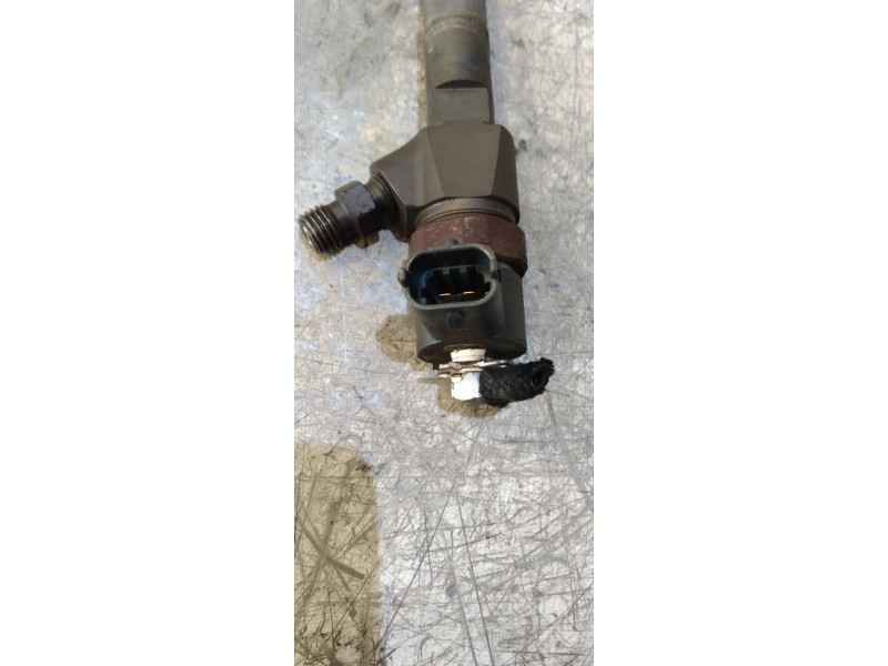 Recambio de inyector para opel insignia berlina cosmo referencia OEM IAM 0445110327  