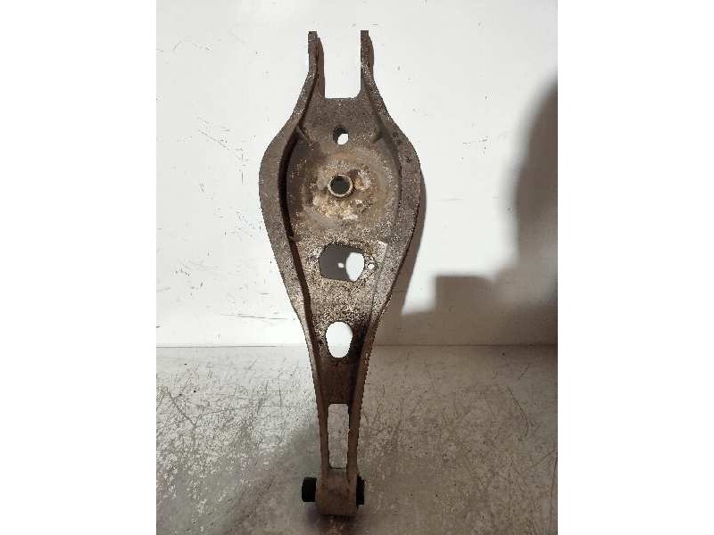 Recambio de brazo suspension superior trasero izquierdo para bmw z4 roadster (e85) 2,5 referencia OEM IAM 10948890  