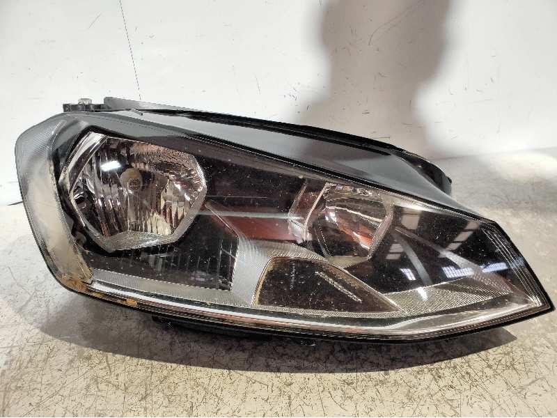 Recambio de faro derecho para volkswagen golf vii lim. sport by r-line bluemotion referencia OEM IAM    Recambio de faro derecho para volkswagen golf vii lim. sport by r-line bluemotion referencia OEM IAM