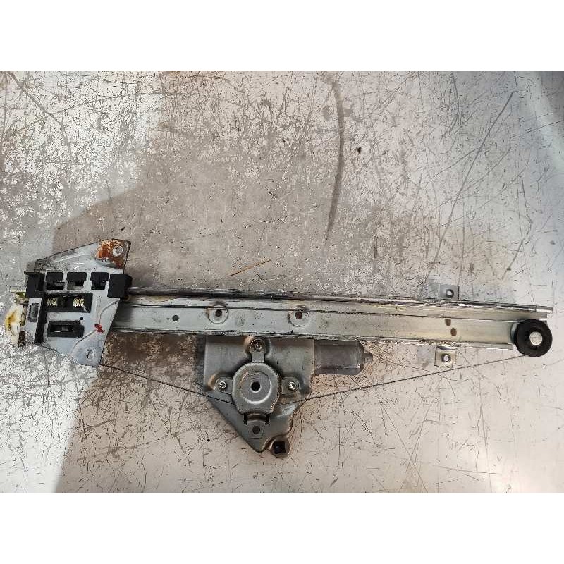 Recambio de elevalunas trasero derecho para mitsubishi grandis (na0w) 2.0 di-d inform referencia OEM IAM 0620402220 MR989947 DEN