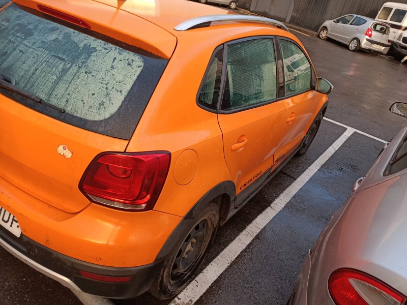 volkswagen polo (6r1) del año 2011