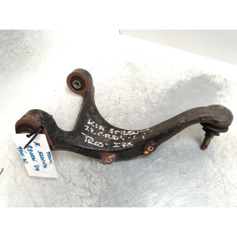 Recambio de brazo suspension superior trasero derecho para kia sorento 2.2 crdi cat referencia OEM IAM   