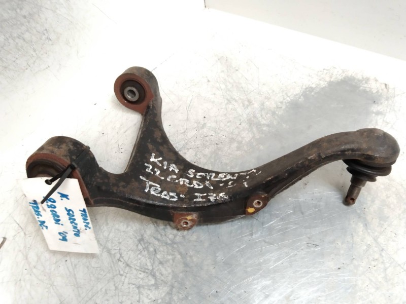 Recambio de brazo suspension superior trasero derecho para kia sorento 2.2 crdi cat referencia OEM IAM   