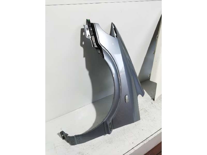 Recambio de aleta delantera derecha para opel zafira a elegance referencia OEM IAM   