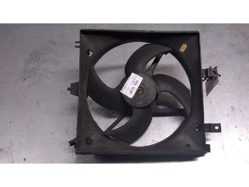 Recambio de electroventilador para nissan primera berlina (p11) elegance referencia OEM IAM 8240232 21481 GATE