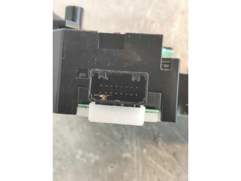 Recambio de mando luces para renault fluence z.e. dynamique referencia OEM IAM 255670040R  
