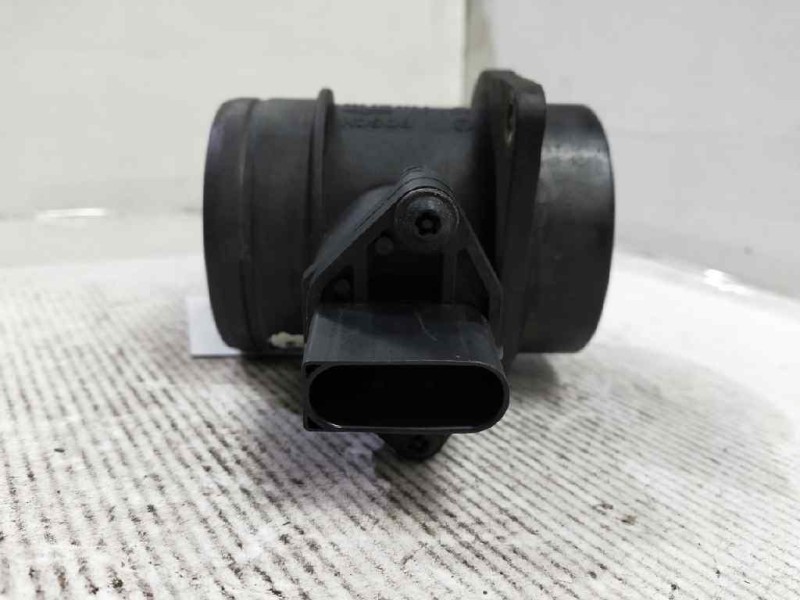 Recambio de caudalimetro para bmw serie 3 berlina (e46) 1.8 16v referencia OEM IAM 0280218075 1438687 BOSCH