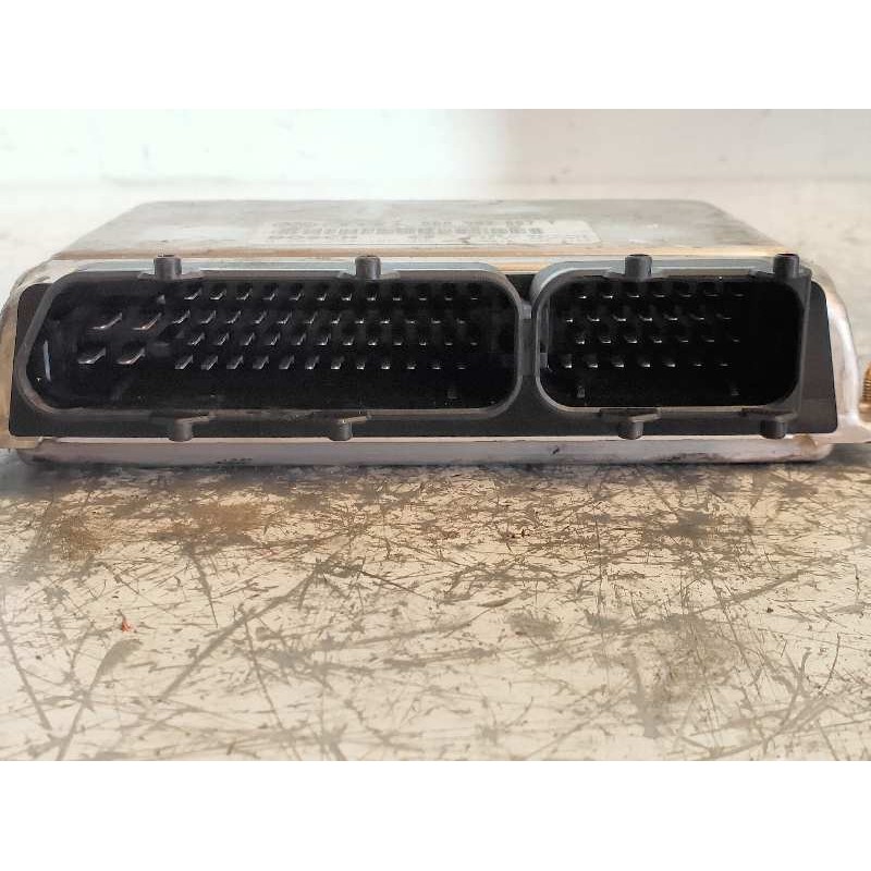 Recambio de centralita motor uce para audi a4 avant (b5) 1.8 t quattro (110kw) referencia OEM IAM 0261204185 8D0907557T 