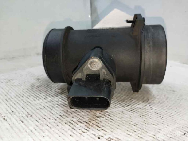 Recambio de caudalimetro para mercedes clase c (w202) familiar 200 t cdi (202.194) referencia OEM IAM 0281002384 A0000941448 BOS