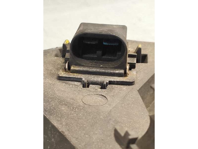 Recambio de electroventilador para nissan primastar (x..) kombi l1h1 2.7t (6 sitze) referencia OEM IAM 1831984   Recambio de electroventilador para nissan primastar (x..) kombi l1h1 2.7t (6 sitze) referencia OEM IAM 1831984