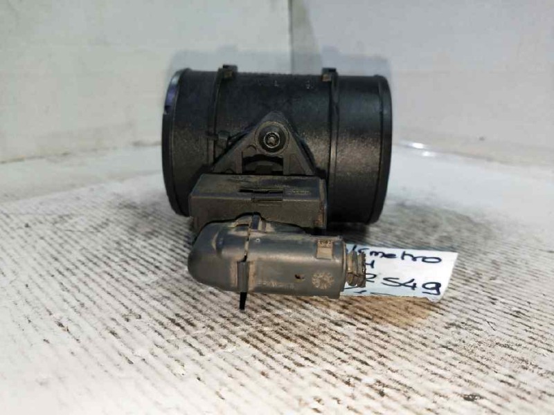 Recambio de caudalimetro para opel combo (corsa c) 1.7 16v cdti referencia OEM IAM 0281002549 24439252 BOSCH