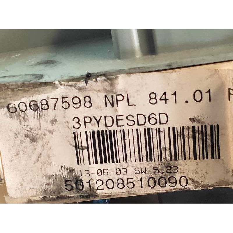 Recambio de caja reles / fusibles para lancia thesis (115) 3.0 v6 24v cae emblema referencia OEM IAM 501208510090 60687598 