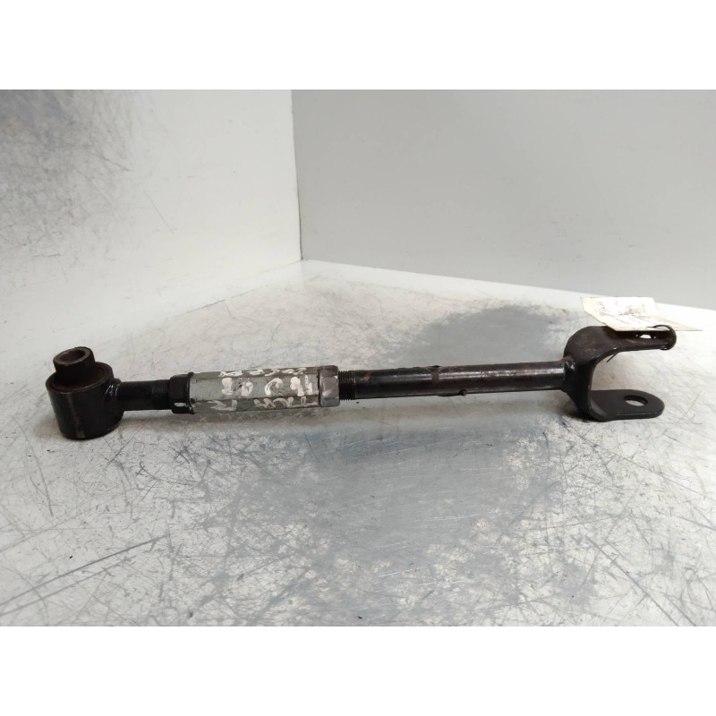Recambio de tirante trasero izquierdo para kia sportage 2.0 turbodiesel cat referencia OEM IAM   