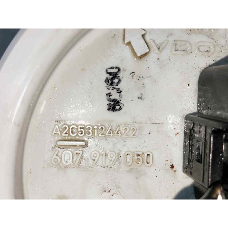 Recambio de bomba combustible para skoda praktik 1.4 tdi referencia OEM IAM 6Q7919050 A2C53124422 VDO AFORADOR