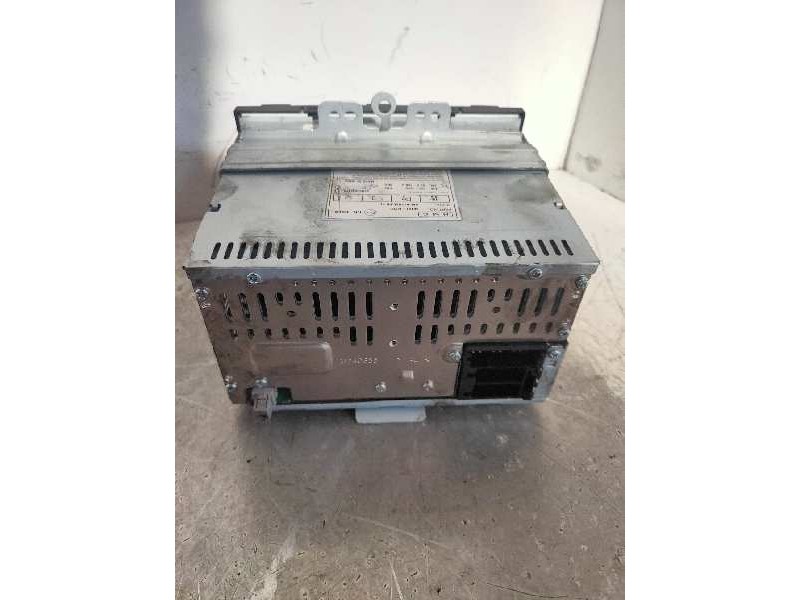 Recambio de sistema audio / radio cd para hyundai i20 style s referencia OEM IAM 961211J250 71R1 