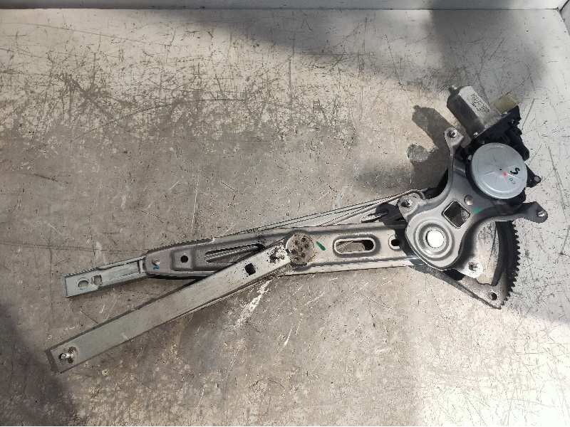 Recambio de elevalunas delantero izquierdo para hyundai i20 style s referencia OEM IAM 988101J100 2621004680 