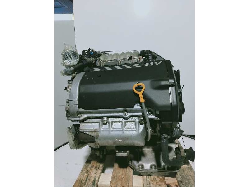 Recambio de motor completo para audi a4 berlina (b5) 2.4 referencia OEM IAM AGA 037842 