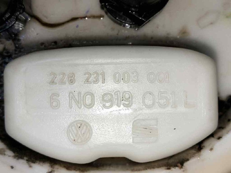 Recambio de bomba combustible para volkswagen polo berlina (6n1) 1.0 referencia OEM IAM 6N0919051L 228231003001 VDO AFORADOR