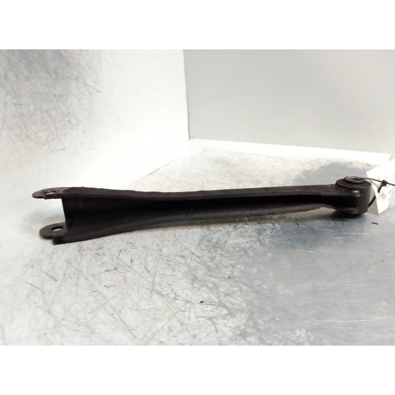 Recambio de tirante trasero izquierdo para kia sportage 2.0 turbodiesel cat referencia OEM IAM   