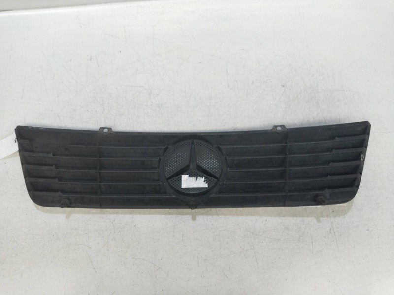 Recambio de rejilla delantera para mercedes sprinter (w901,w904) caja cerr. 208 d (901.3/902.361-362) referencia OEM IAM    Recambio de rejilla delantera para mercedes sprinter (w901,w904) caja cerr. 208 d (901.3/902.361-362) referencia OEM IAM