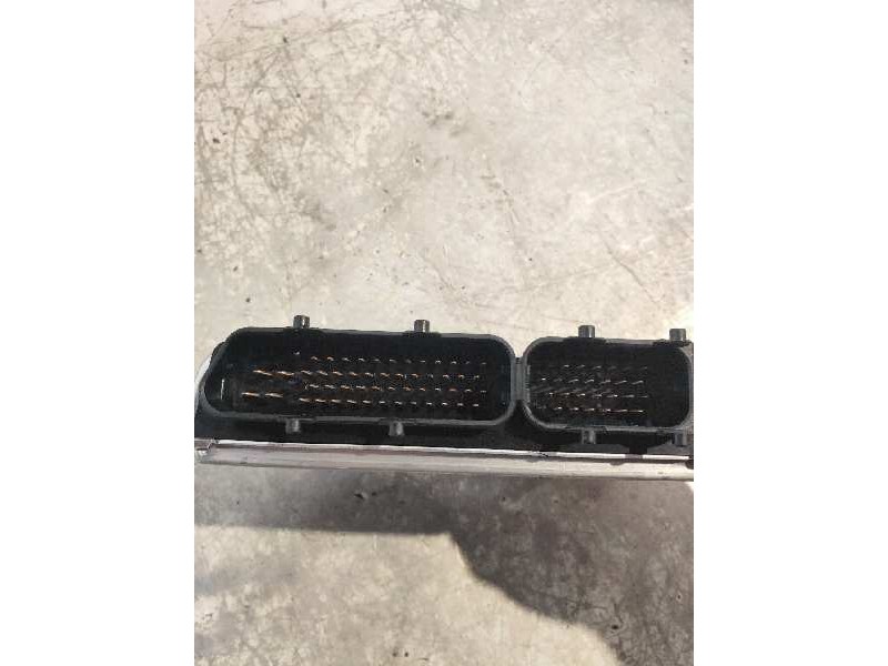 Recambio de centralita motor uce para audi a4 berlina (b5) 2.4 referencia OEM IAM 0261204767 4B0907552C 