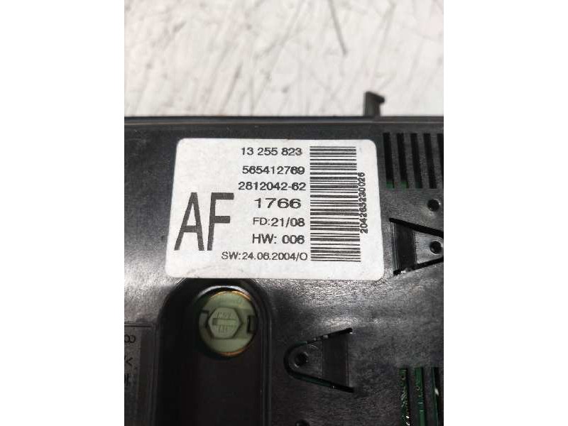 Recambio de pantalla multifuncion para opel zafira b energy referencia OEM IAM 13255823 AF 