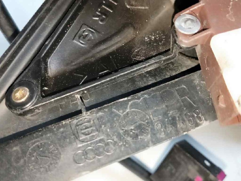 Recambio de retrovisor derecho para audi a8 (d2) referencia OEM IAM   ELECTRICO Recambio de retrovisor derecho para audi a8 (d2) referencia OEM IAM   ELECTRICO