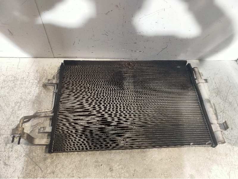 Recambio de condensador / radiador aire acondicionado para kia pro_cee´d ex referencia OEM IAM 976061H000  