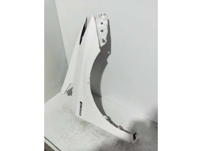 Recambio de aleta delantera derecha para toyota prius (nhw30) plug-in hybrid advance referencia OEM IAM   