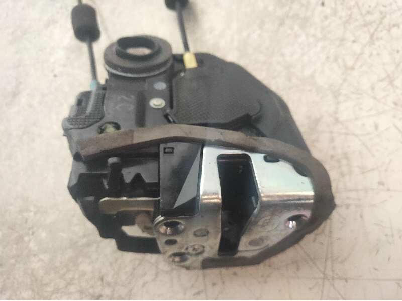 Recambio de motor cierre centralizado trasero derecho para toyota rav 4 (a3) executive referencia OEM IAM 7101606  