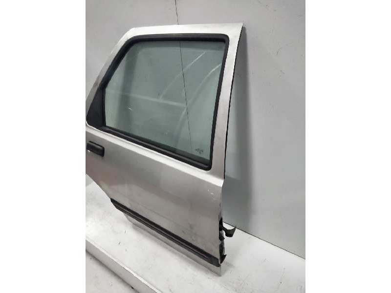 Recambio de puerta trasera derecha para ford sierra turnier 1.8 turbodiesel referencia OEM IAM   