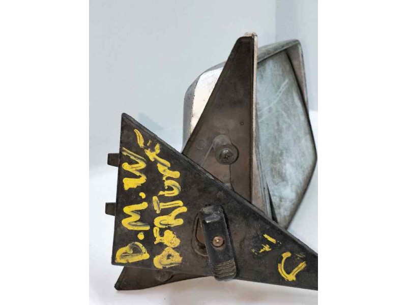 Recambio de retrovisor derecho para bmw bertone 2.4 td referencia OEM IAM   MANUAL