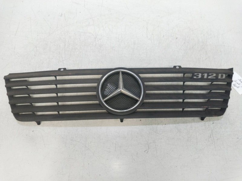 Recambio de rejilla delantera para mercedes sprinter (w901,w904) caja cerr. 312 d (903.461-462) referencia OEM IAM   