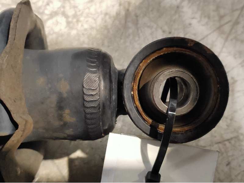 Recambio de amortiguador trasero derecho para lexus is200 (gxe10) 2.0 referencia OEM IAM   