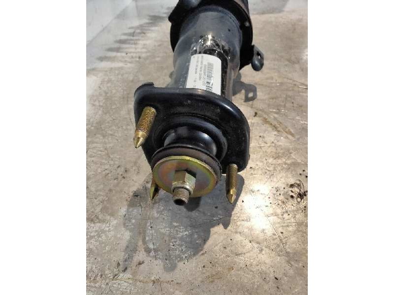 Recambio de amortiguador trasero izquierdo para lexus is200 (gxe10) 2.0 referencia OEM IAM   