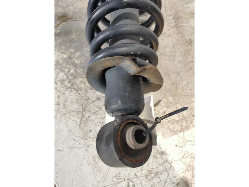 Recambio de amortiguador trasero izquierdo para lexus is200 (gxe10) 2.0 referencia OEM IAM   